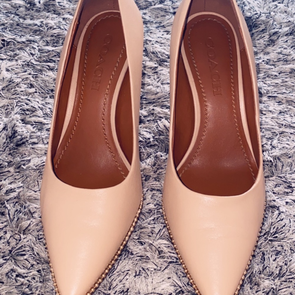 High heels - Picture 2 of 6